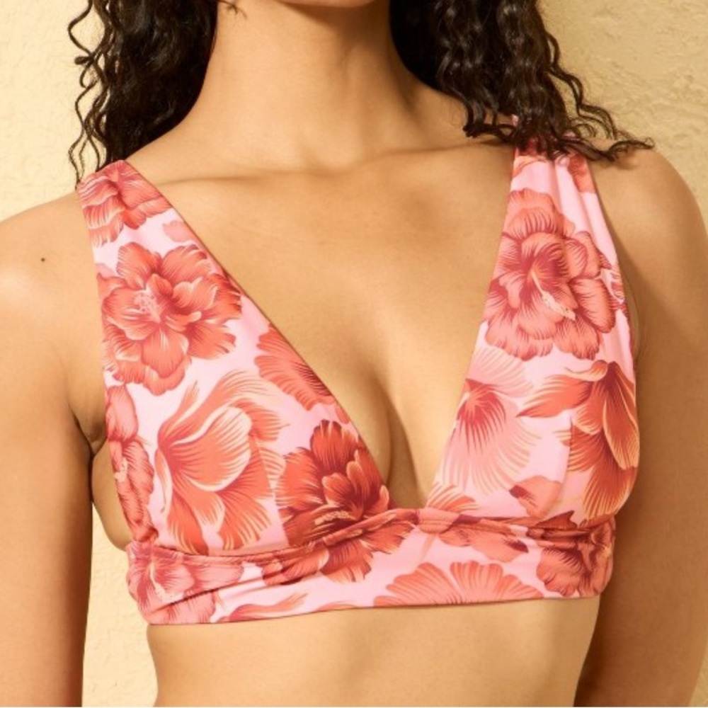 New w tag: Hibiscus Longline Bikini Top